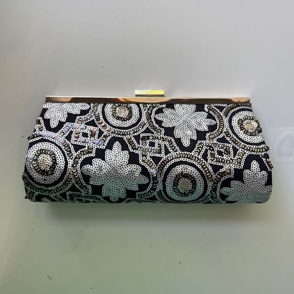 Sasha Women's Sequin Embellished Crossbody Clutch Bag Gold & Black Accent - Picture 1 of 10